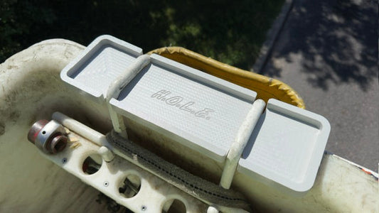 Fat Lip Bucket Tray